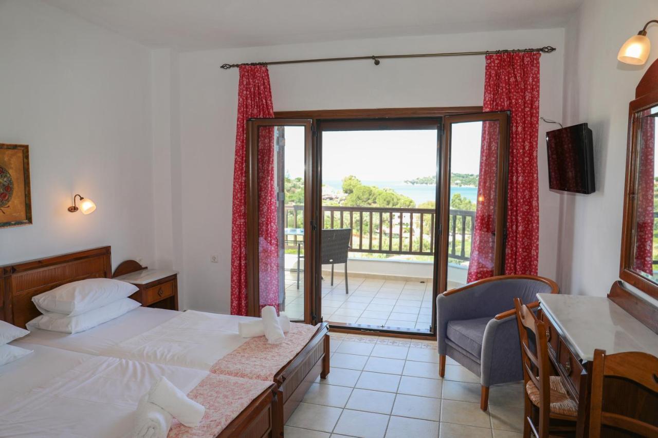 Pandora Skiathos Отель Колиос